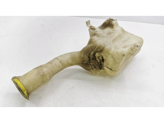 Бачок оконной жидкости