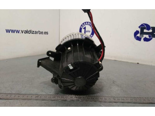 Вентилятор печки    8T1820021   Audi A4 Allroad