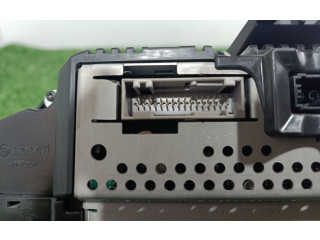 Přístrojová deska Volkswagen Touareg II 2015 7P6920883B, 7P6920883B