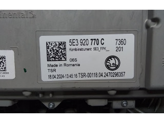 Панель приборов 5E3920770C Skoda Octavia Mk4
