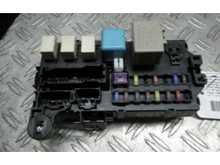 Блок предохранителей Daihatsu Sirion