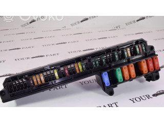 Pojistková skříňka 6957330 BMW M5 2006