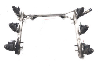 Топливная рампа 078133551AC   Audi A6 S6 C5 4B  