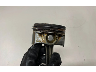  Поршень с шатуном  02606LJ1, WU3  Audi A3 S3 8V  