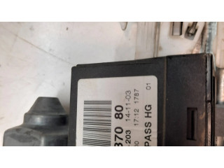 Передний двигатель механизма для подъема окон