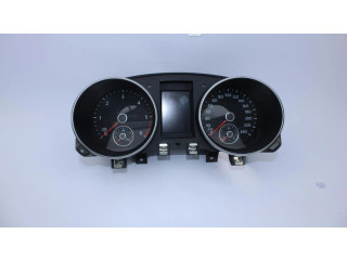 Панель приборов 5K0920861A   Volkswagen Golf VI       