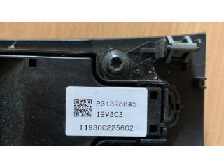 Другая деталь панели