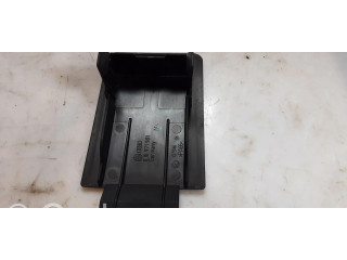 Крышка блока предохранителей 8J0971981 Audi A4 Allroad