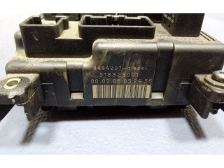 Блок предохранителей 9494207, 9494207 Volvo S80