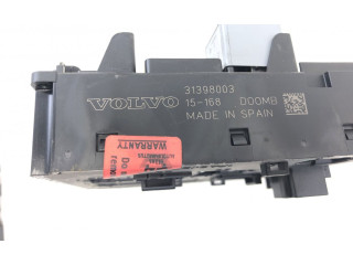 Блок предохранителей 31398002, 31398002 Volvo XC90