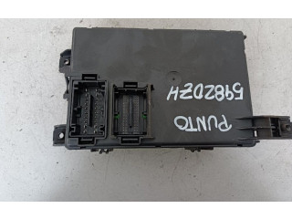 Блок предохранителей 00517817580   Fiat Grande Punto    