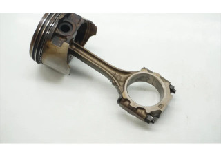 Поршень с шатуном Mitsubishi Galant