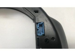 Мултифункционный включатель управления / ручка