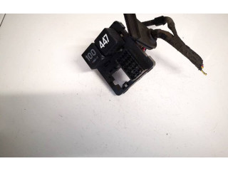 Блок предохранителей 1j0941391c Skoda Octavia Mk1 (1U)