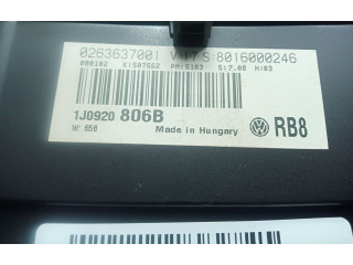 Přístrojová deska Volkswagen Bora 2002 1J0920806B