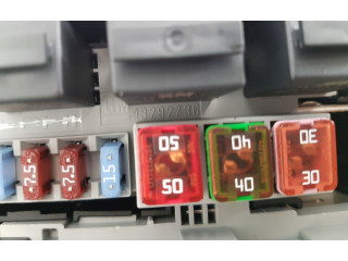 Блок предохранителей     Opel Meriva B    