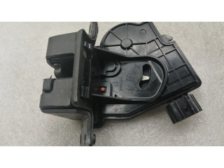 Замок задней крышки