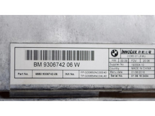 Дисплей 9306742 BMW i3