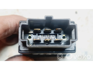 Включатель обогрева стекла с помощью электричества