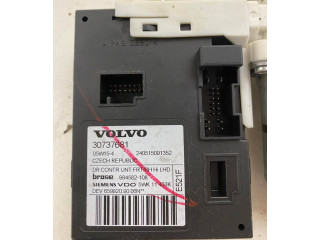 Подушка безопасности водителя 30737681, 994582108 Volvo V50