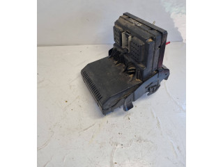 Блок предохранителей 30728542, 05W242 Volvo S60