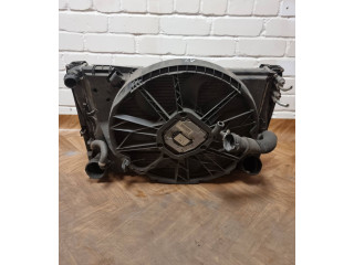 Радиатор (ы) держатель / кронштейн