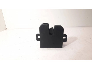 Замок задней крышки