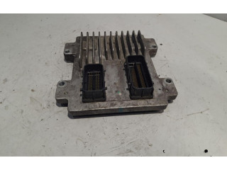 Блок управления двигателем Блок управления 12645482   Chevrolet Astra