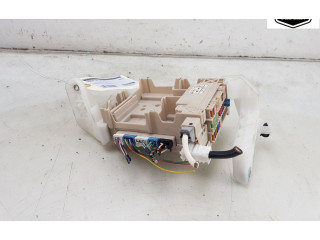 Блок предохранителей 827300H030A, 827300H030A Peugeot 108