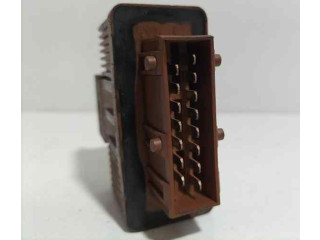 Блок предохранителей 240109, 80223   Citroen Xantia    