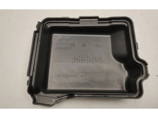 Блок предохранителей 9671924480   Peugeot 2008 I    