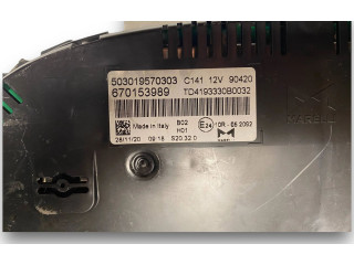 Přístrojová deska Maserati Levante 2021 670153989