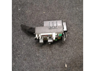 Блок предохранителей 13676641, 18101049501 Chevrolet Camaro