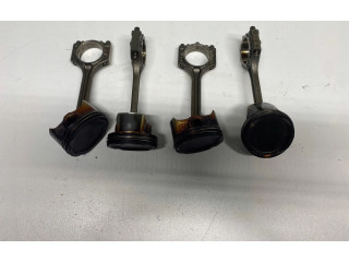 Píst G4LC KIA Venga