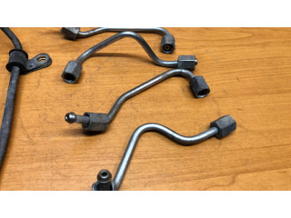 Трубка (трубки) для подачи топлива в жиклеры