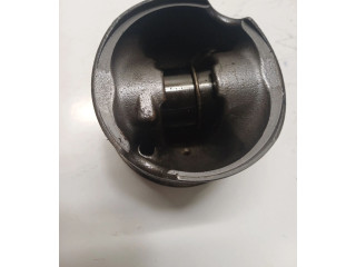  Поршень  8370B  Mercedes-Benz GL X166  