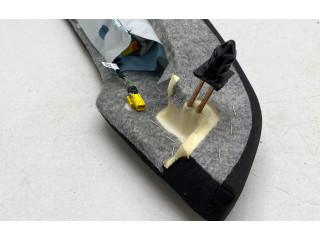 Подушка безопасности в сиденье 5E0885701 Skoda Octavia Mk3 (5E)