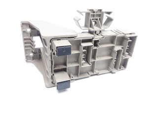 Pojistková skříňka 82201AG041 Subaru Legacy 2008