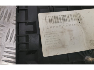 Pojistková skříňka 1K0937804G, 1K0937820B Volkswagen Caddy 2009