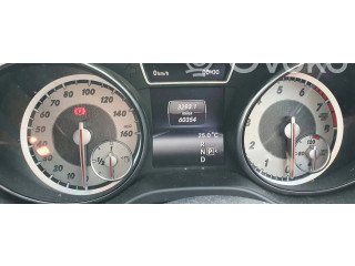 Volant Mercedes-Benz A W176 2015 a0004604803