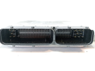 Блок управления двигателя 0281013082, 038906019NS Skoda Fabia Mk2 (5J)