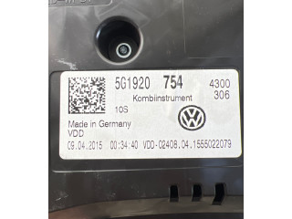 Панель приборов 5G1920754, 1555022079 Volkswagen Golf VII
