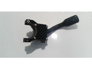 Ручка стеклоочистителей    Volkswagen PASSAT B4