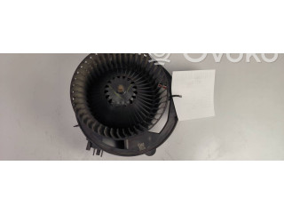 Вентилятор печки 5WB819015 Skoda Octavia Mk4