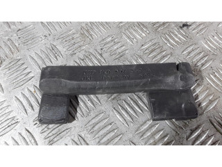 Другая деталь отсека двигателя