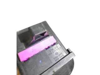 Блок предохранителей 6C0937615A   Skoda Fabia Mk3 (NJ)    