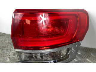 Задний фонарь правый сзади P68110000AC    Jeep Grand Cherokee   2010-2021 года