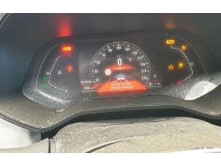Панель приборов    Renault Clio V       