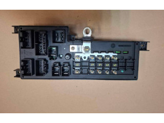 Блок предохранителей 8637841, 518717004   Volvo S80