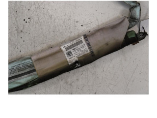 Боковая подушка безопасности    Audi RS3